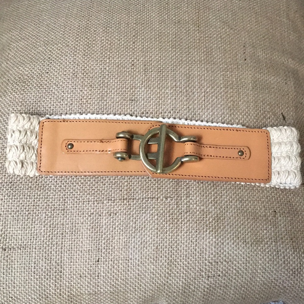 Fossil belt about 26 in. with some stretch